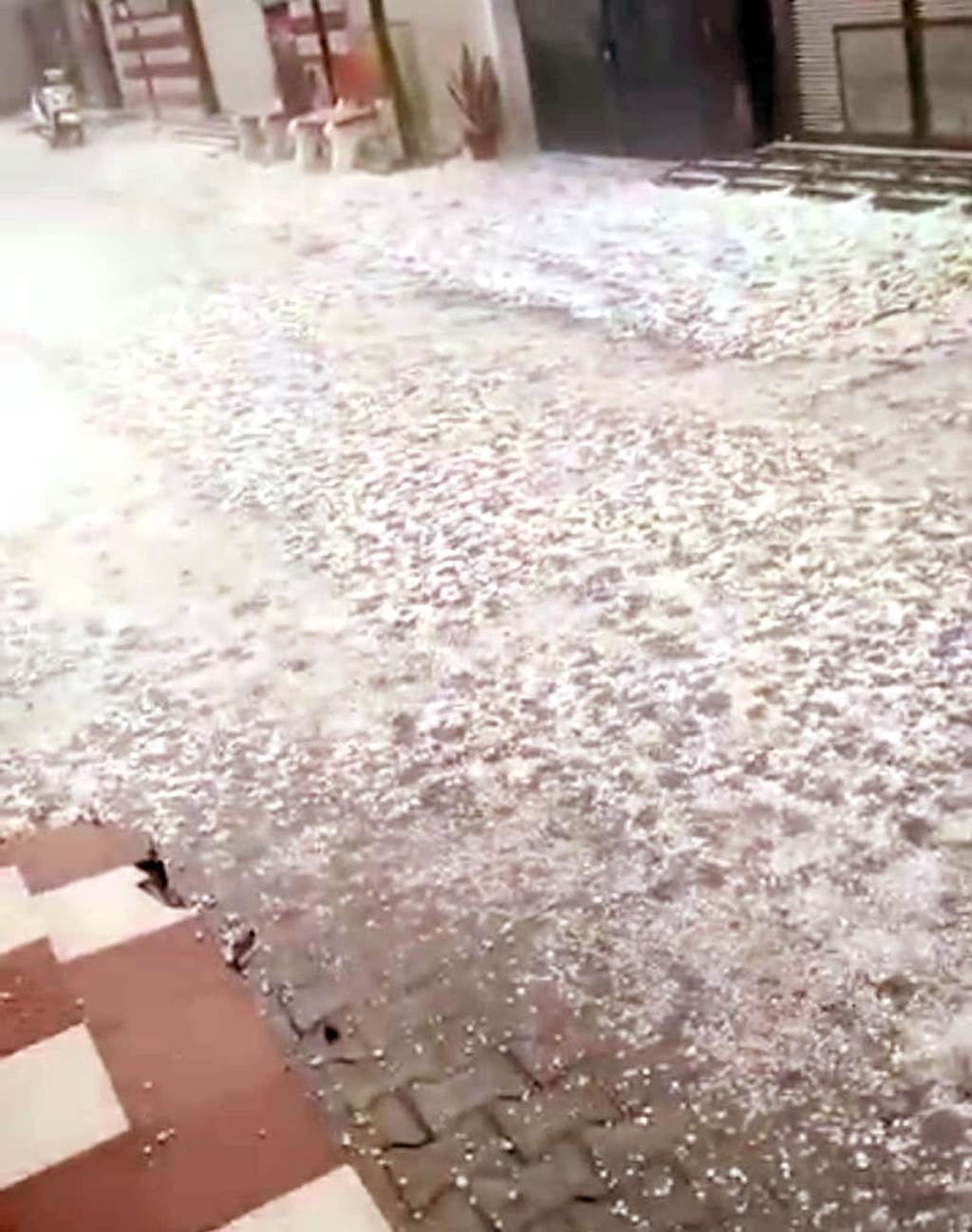 Heavy rain in Punjab Hailstorm in many places Cold wave intensified due to rain and hail